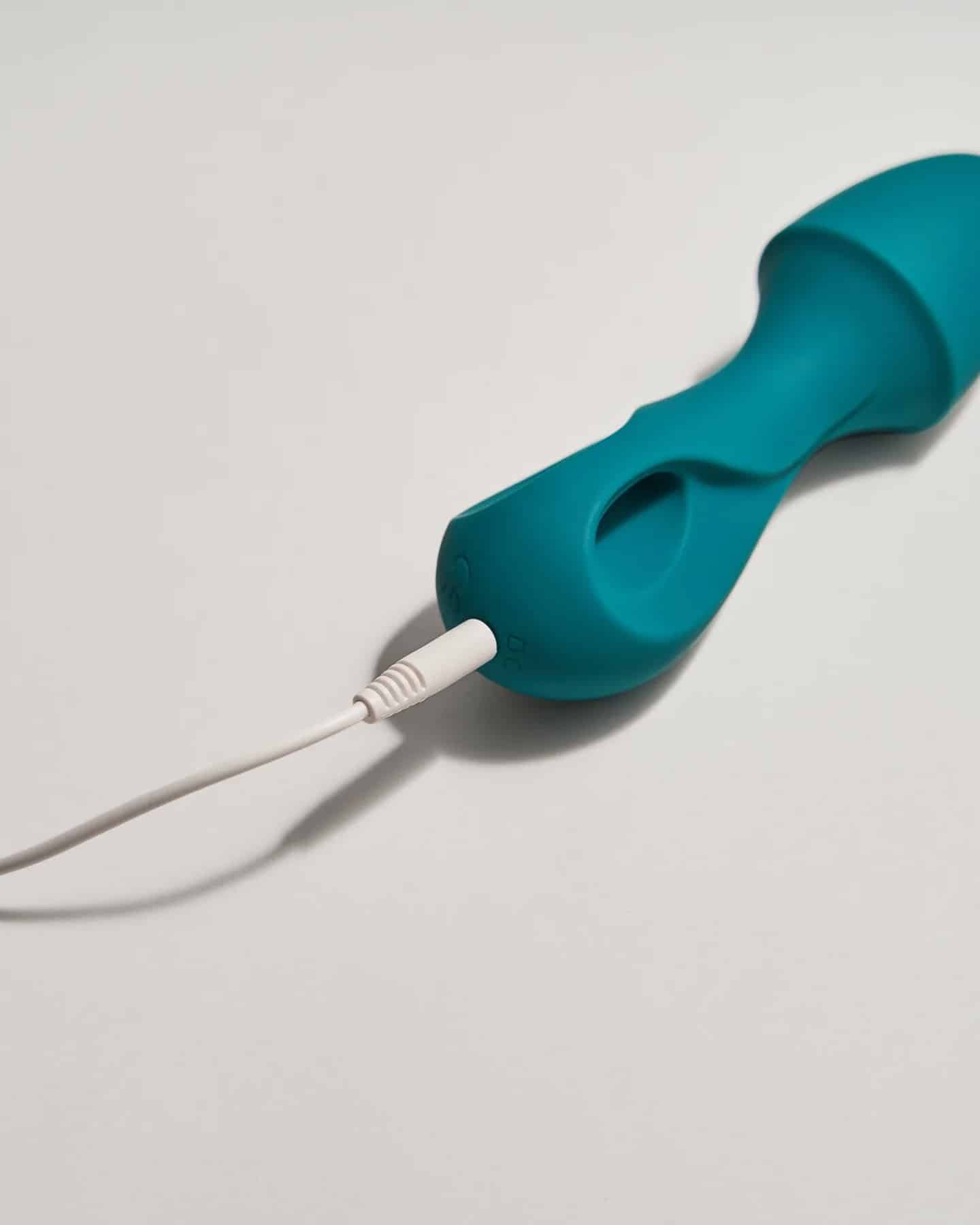 Cargador-vibrador-juguete-sexual-clitoris-verde-meibi_1440x1800