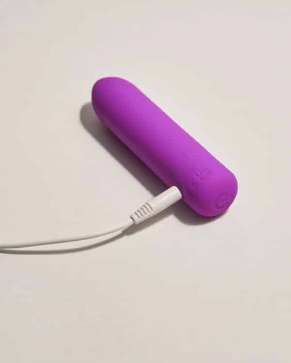 cargadorbala estimulador clitoris morado meibi 1440x1800